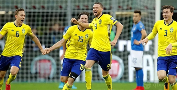 瑞典队与科索沃队交战,争夺胜利