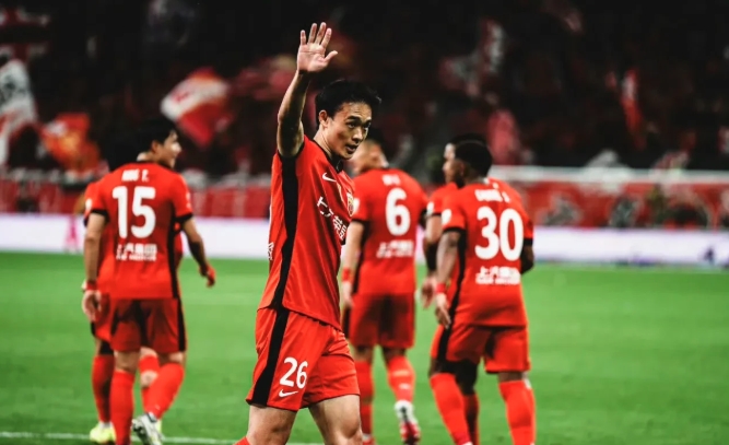 世界级门将扑救关键球,保护球门不失效的方法