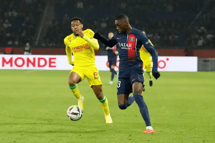 经过一番激烈的角逐 经过一番激烈的角逐