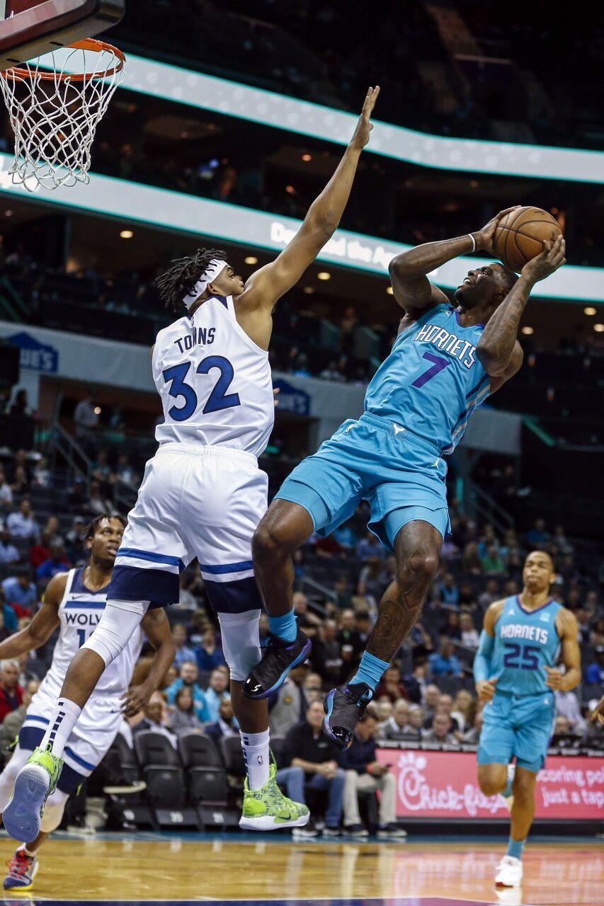 莱切队跟ac米兰队谁厉害