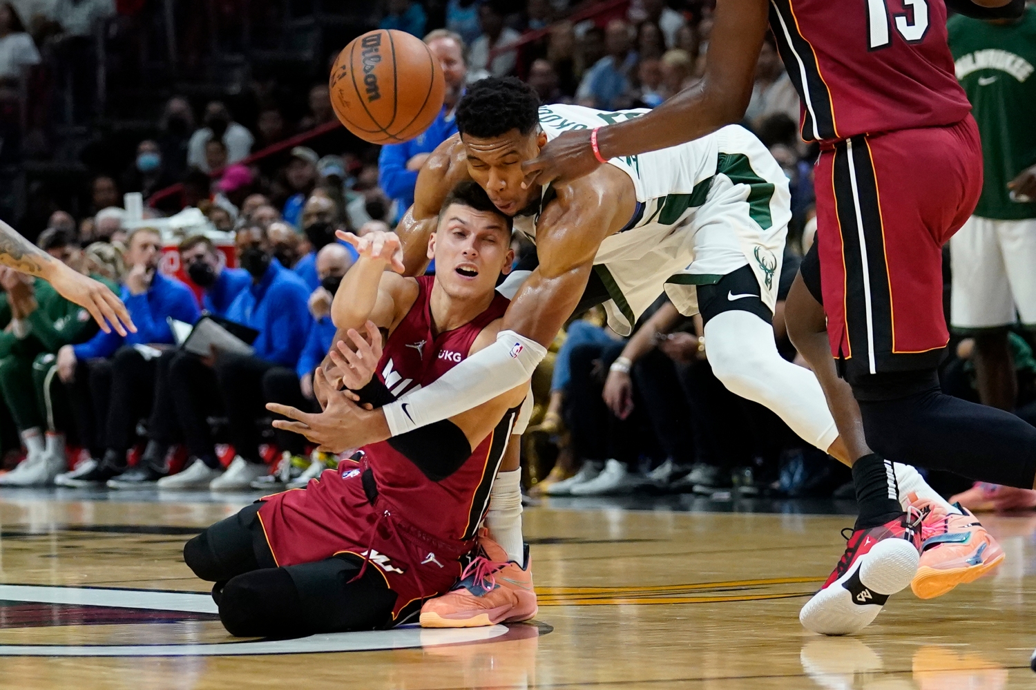 网球选手阿扎伦卡个人资料